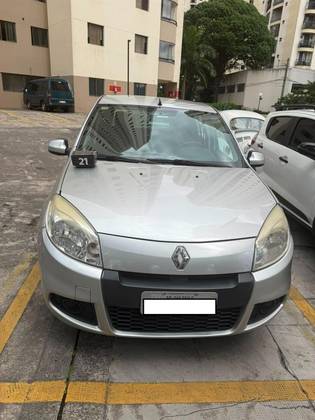 RENAULT SANDERO 1.0 EXPRESSION 16V FLEX 4P MANUAL